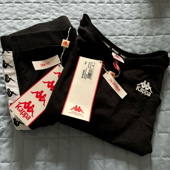 NWT Women’s Medium Black and White Crop Top and Legging Kappa Logo Set - Picture 3 of 16